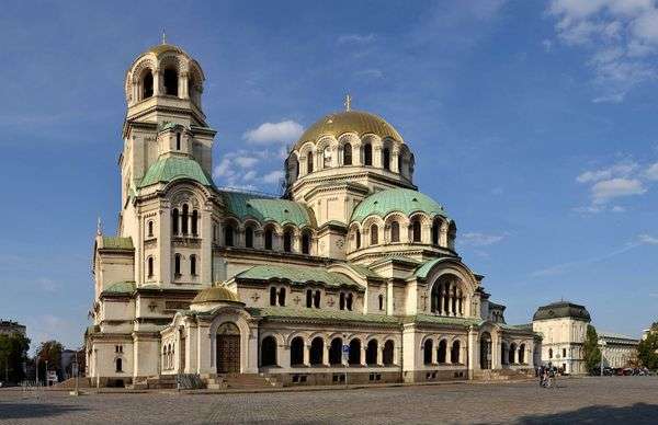 Прямой рейс Москва ― София: как найти лучшие авиабилеты и спланировать путешествие